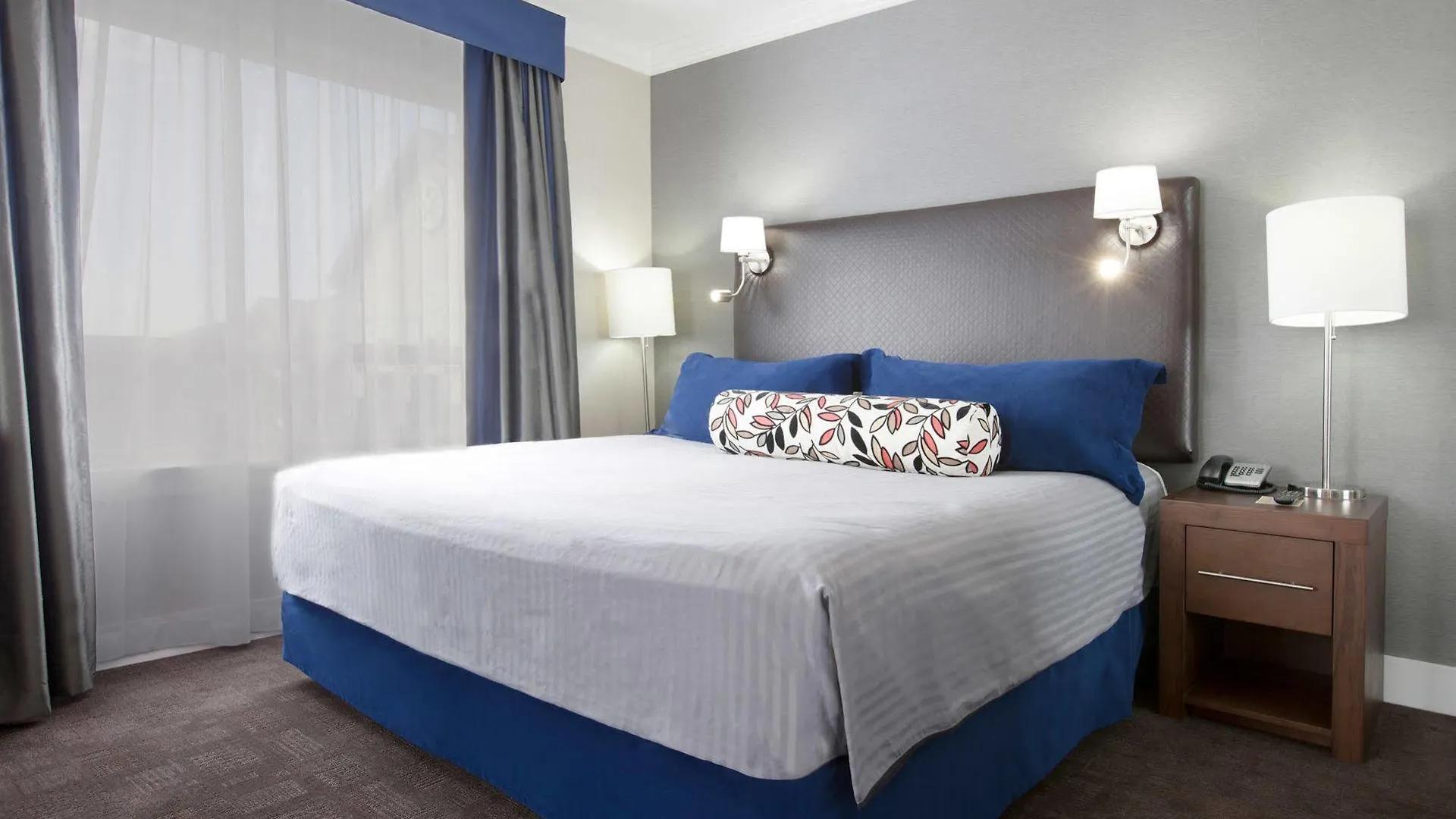 Sandman Signature Edmonton South Hotel